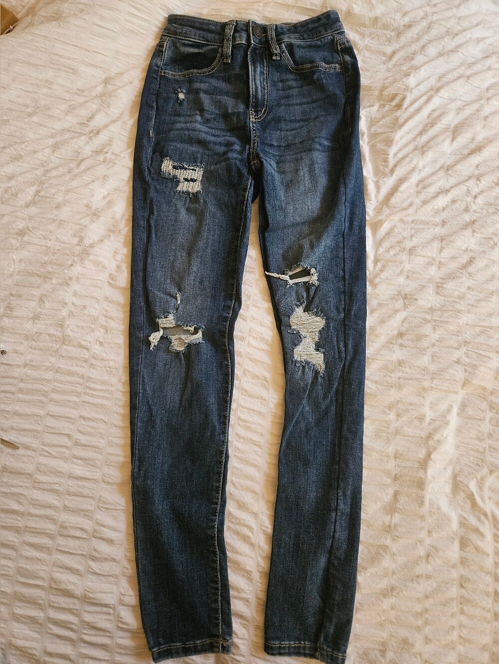 SO Women's Dark Blue Distressed Skinny Jeans Size 1